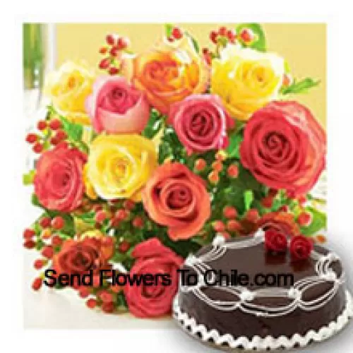 Bouquet de 11 roses de différentes couleurs avec des remplisseurs saisonniers et un gâteau au chocolat truffé de 1/2 kg (1,1 lb)