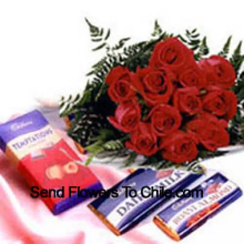 Bouquet de 11 roses rouges avec des chocolats assortis