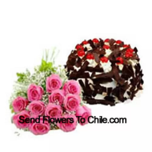 Boeket van 11 Roze Rozen samen met 1 kg Chocolade Crisp Cake