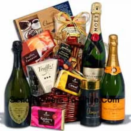 Questo cesto regalo di Natale include Moet & Chandon White Star Champagne - 750 ml, Veuve Clicquot Ponsardin Yellow Label - 750 ml, Dom Perignon - 750 ml, Champagne Trufflz di Marich, Cioccolato alle Mandorle Tostate di Hauser Chocolatier, Tavoletta di Cioccolato Fondente al Lampone di Lake Champlain Chocolates, Tavoletta di Cioccolato al Caramello al Latte di Lake Champlain, Truffles Fantaisie di Guyaux Chocolatier, Bastoncini di Champagne di Sweet Candy, Medley di Frutta al Cioccolato in Gusci Colorati di Marich e Wafer di Cioccolato di Dolcetto. (Il contenuto del cesto, inclusi i vini, può variare a seconda della stagione e della località di consegna. In caso di indisponibilità di un determinato prodotto, lo sostituiremo con un prodotto di valore uguale o superiore)